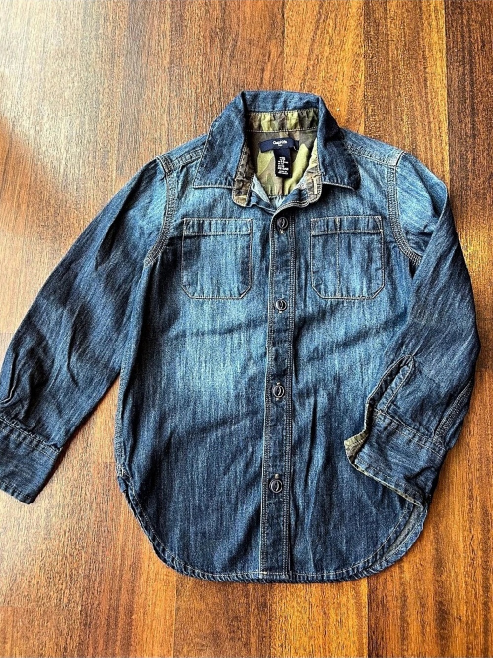 Gap Denim Button Down Shirt Size XS Like New